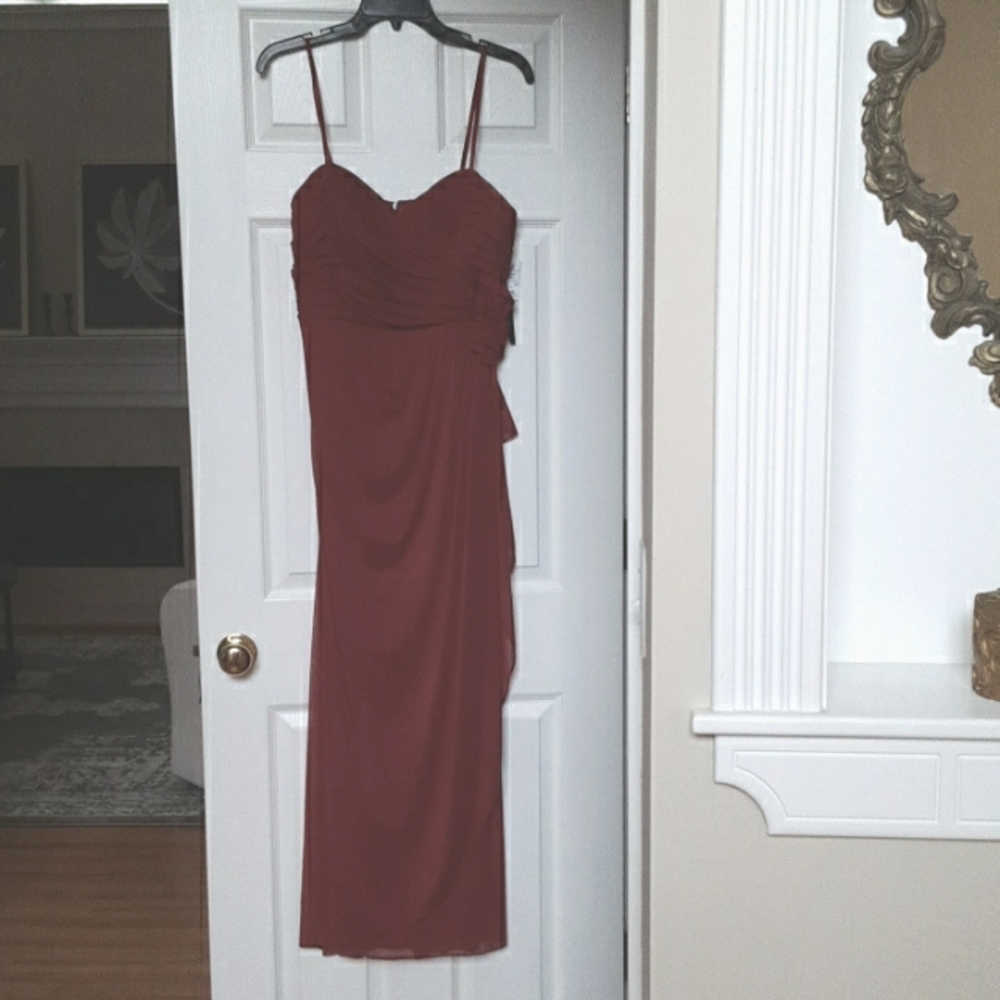 PROM DRESS / PRETTY DARK RED EVENING GOWN SZ 12  Petite NWT